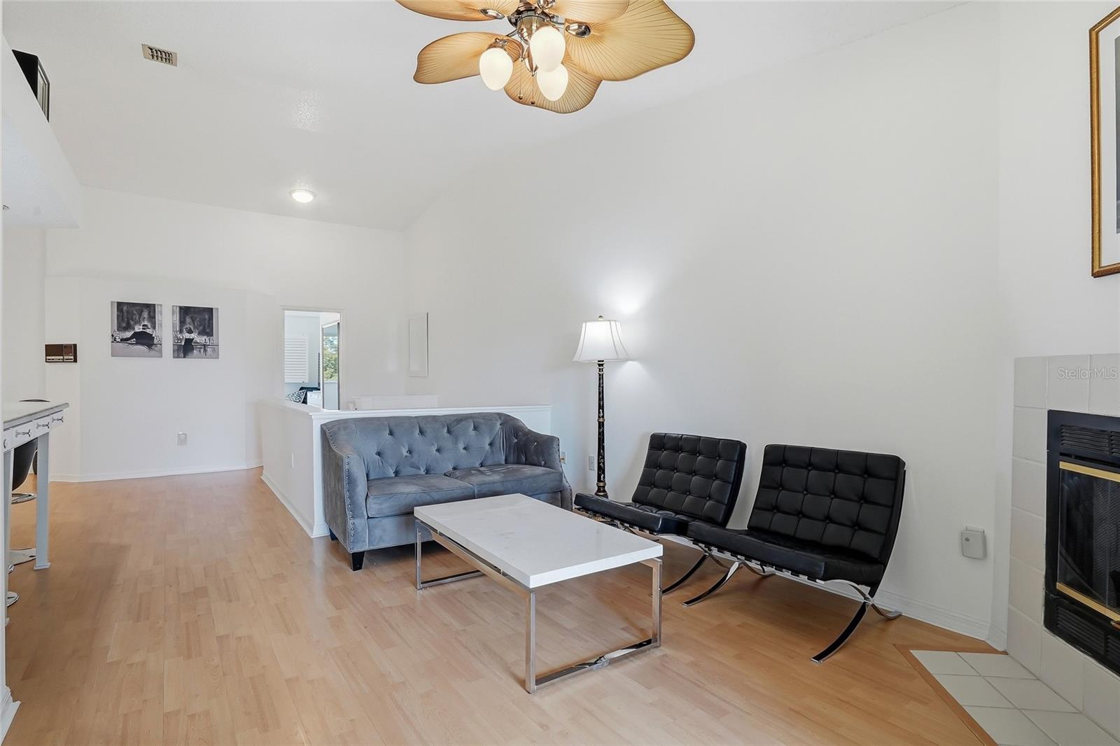 Image 19 of 48 For 545 Walden Court