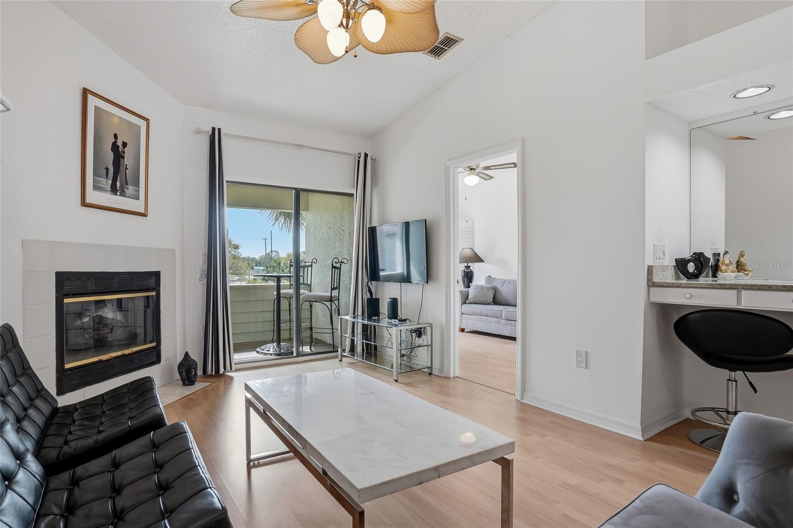 Image 21 of 48 For 545 Walden Court