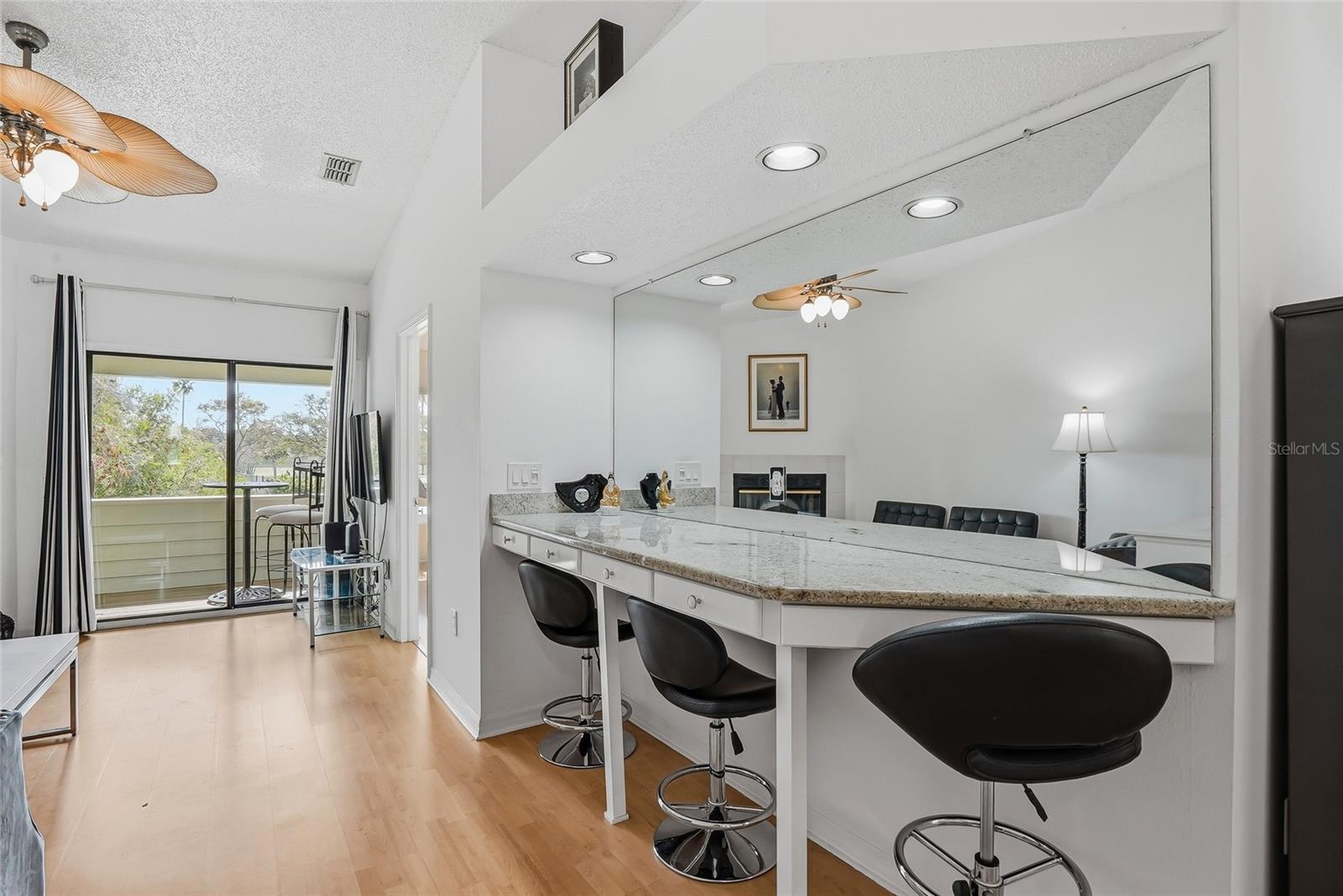 Image 22 of 48 For 545 Walden Court