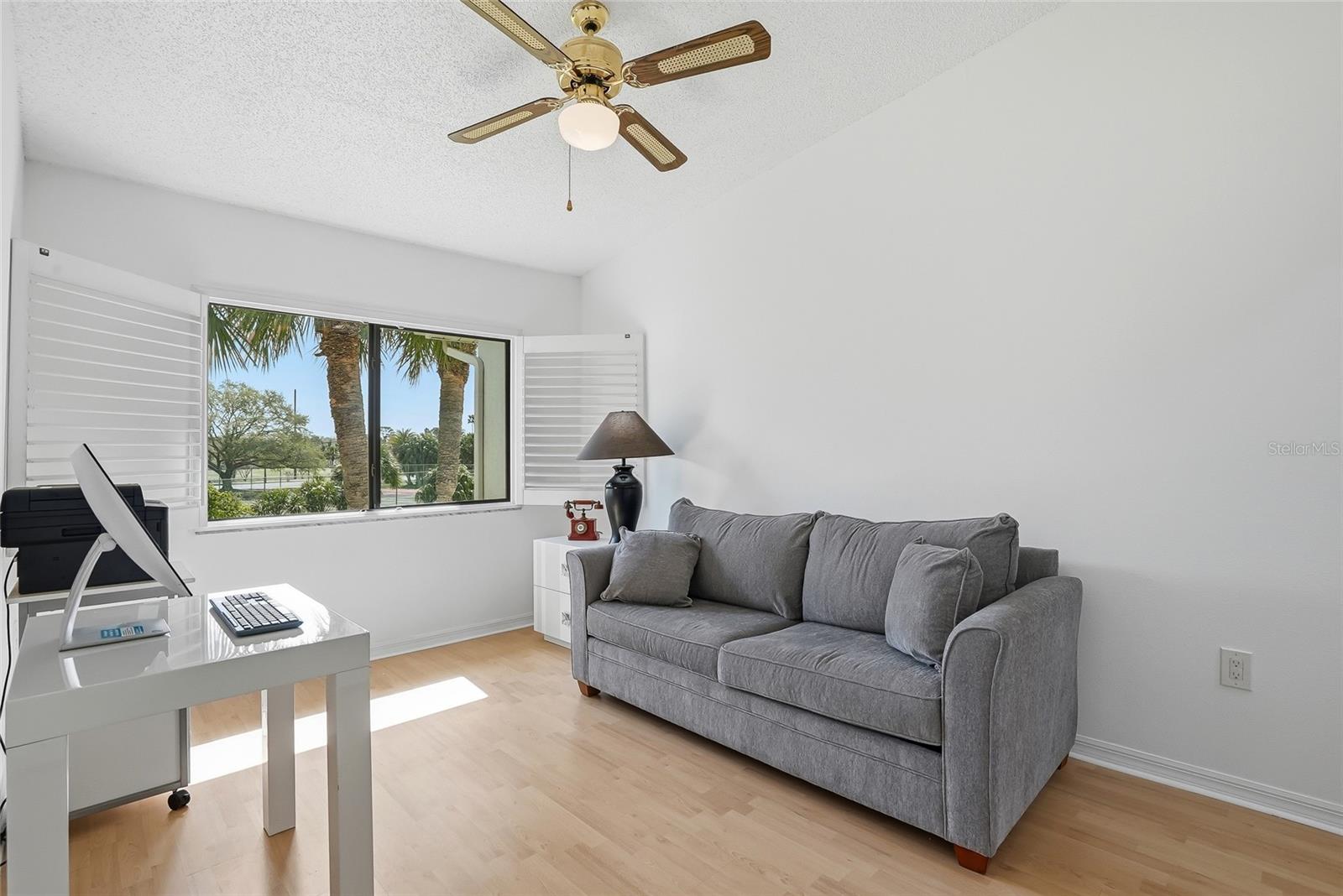 Image 26 of 48 For 545 Walden Court