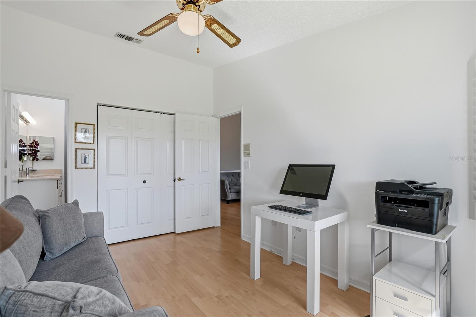 Image 27 of 48 For 545 Walden Court