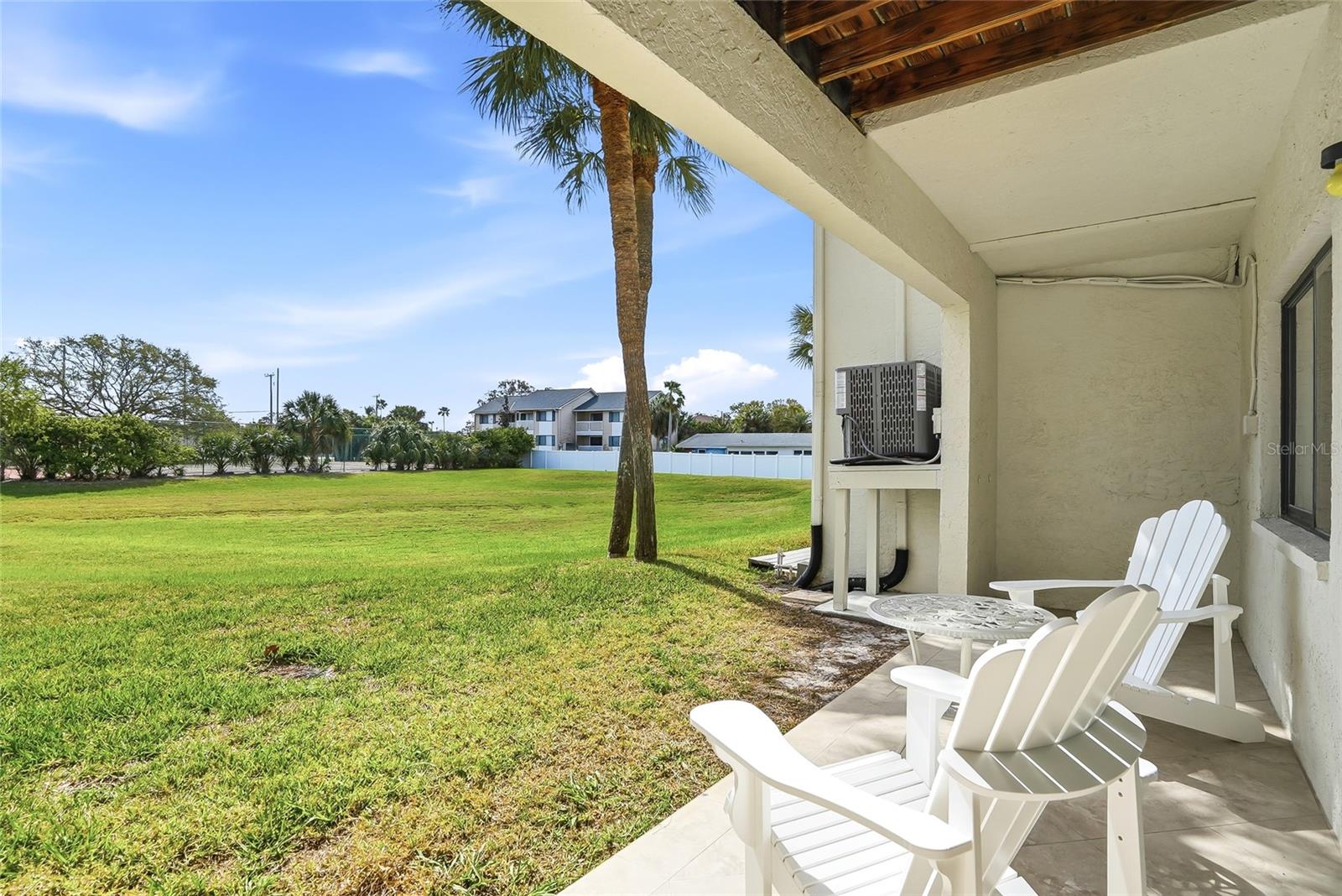 Image 8 of 48 For 545 Walden Court