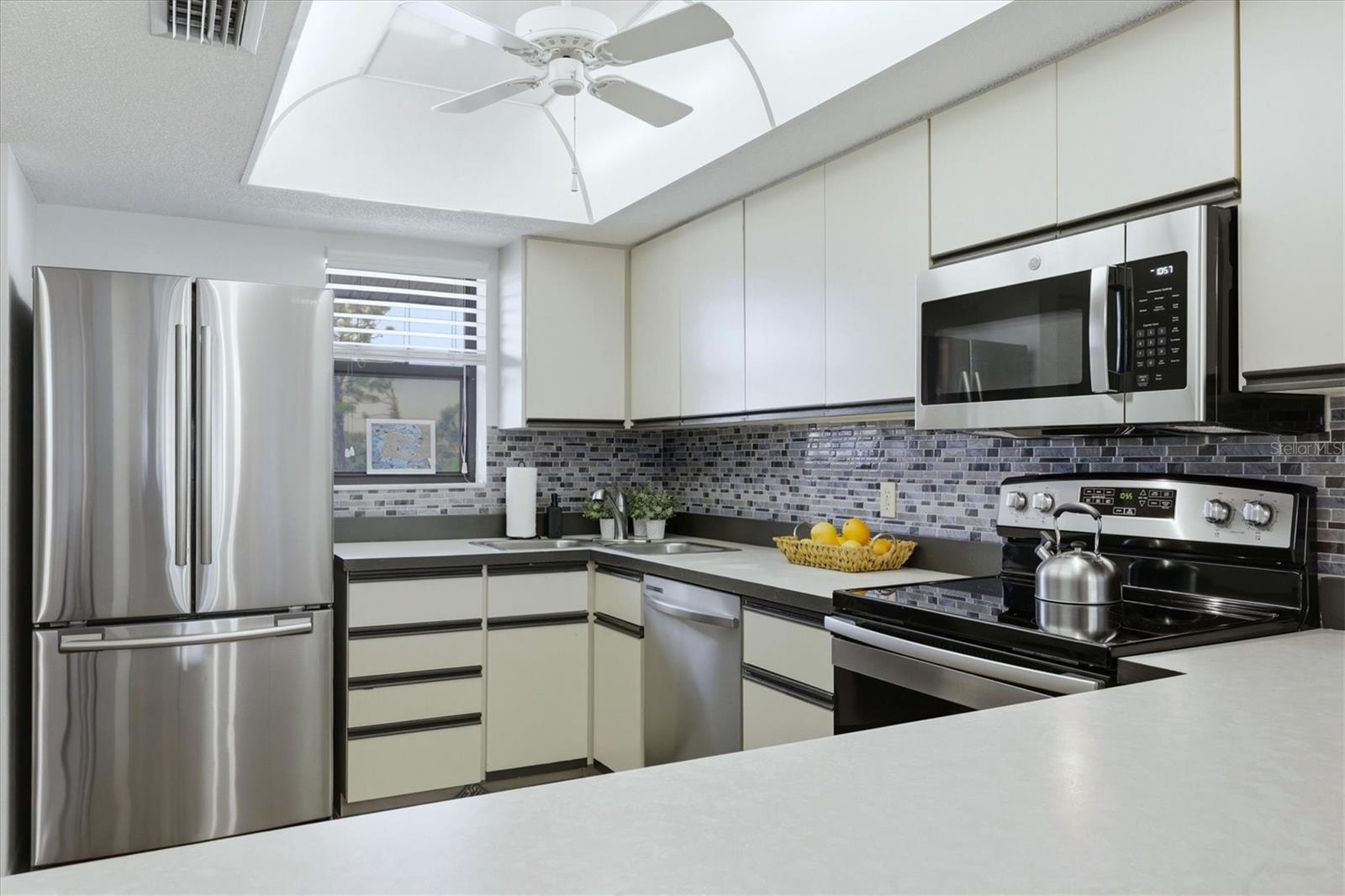 Image 13 of 74 For 4260 Placida Road 24b