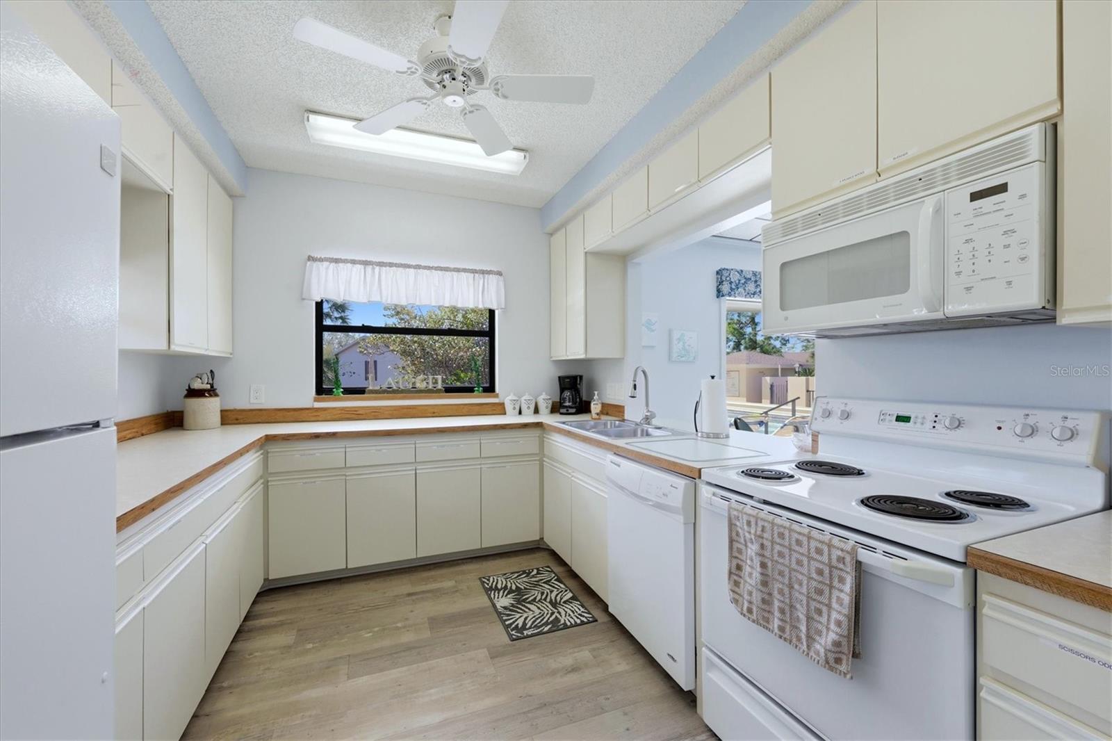 Image 57 of 74 For 4260 Placida Road 24b