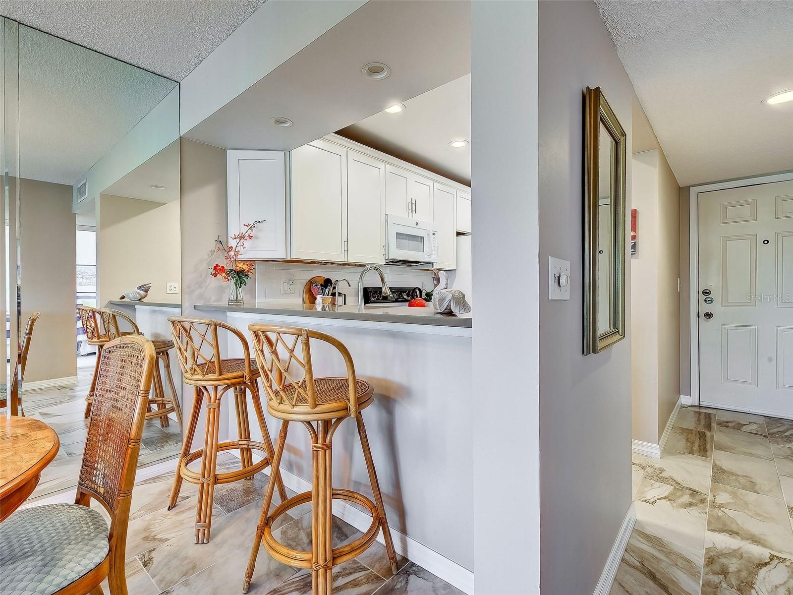 Image 17 of 58 For 408 Cerromar Circle S 233