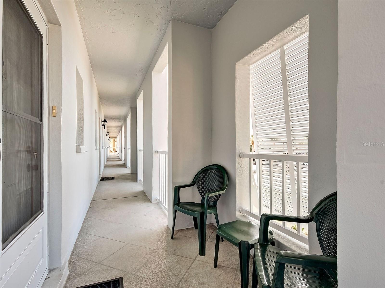 Image 5 of 58 For 408 Cerromar Circle S 233