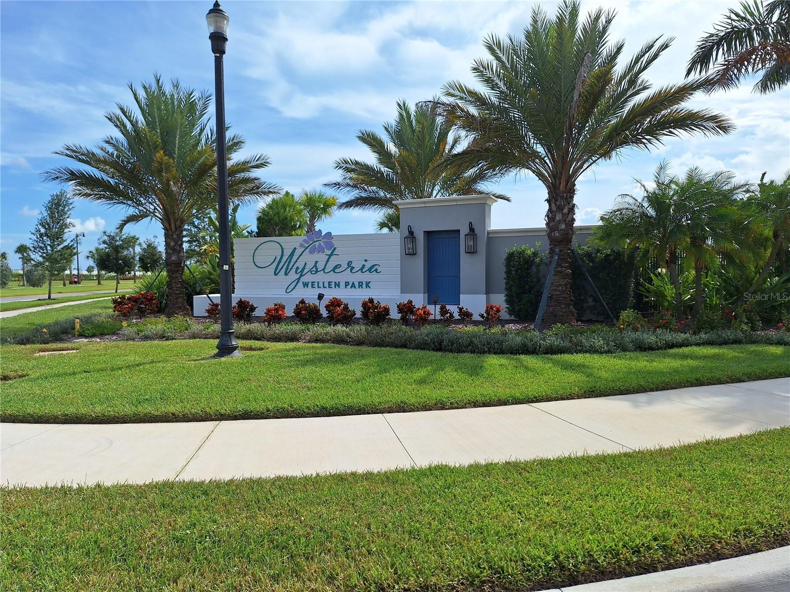 Image 3 of 30 For 12721 Brookgreen Street