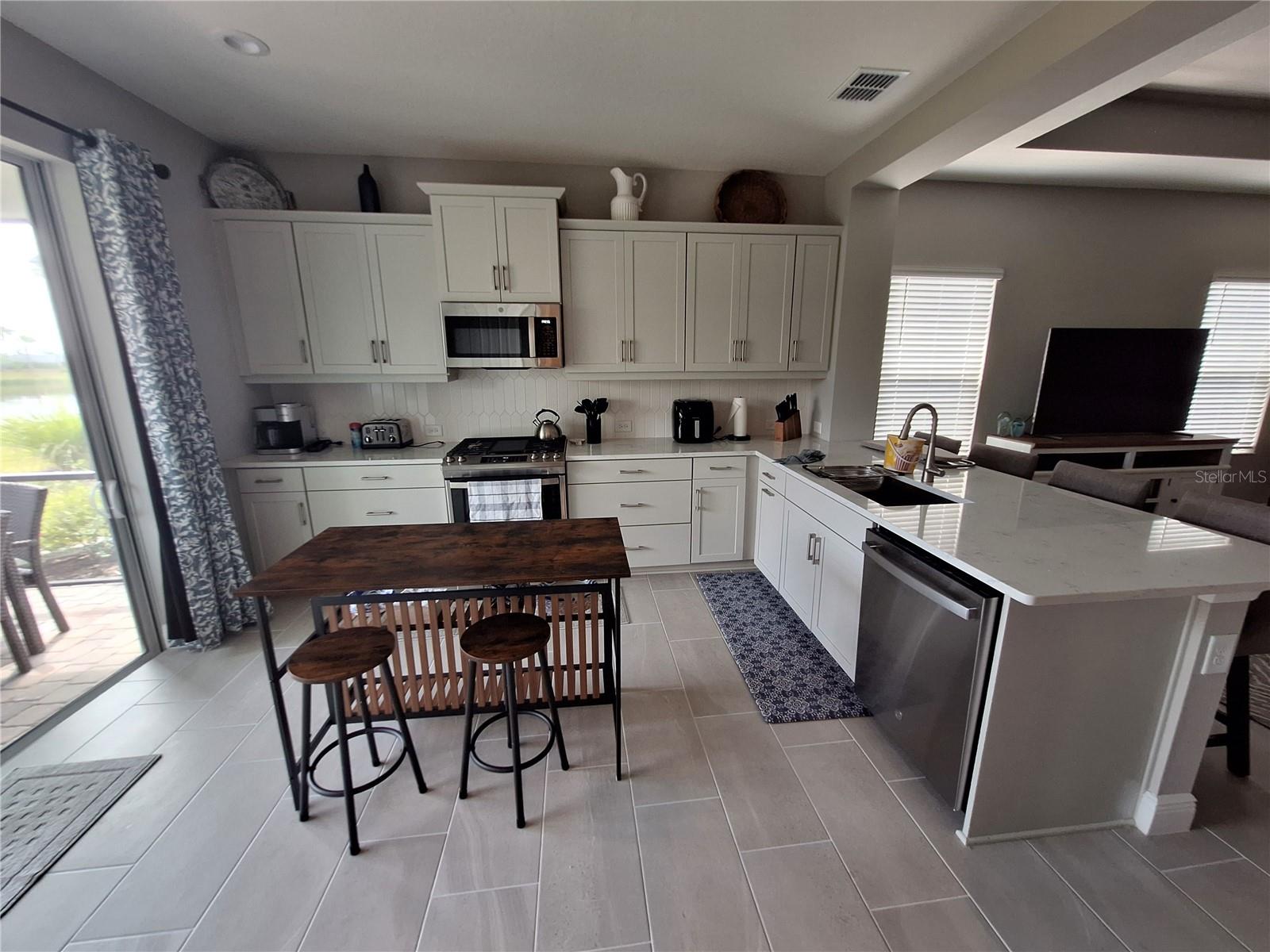 Image 7 of 30 For 12721 Brookgreen Street