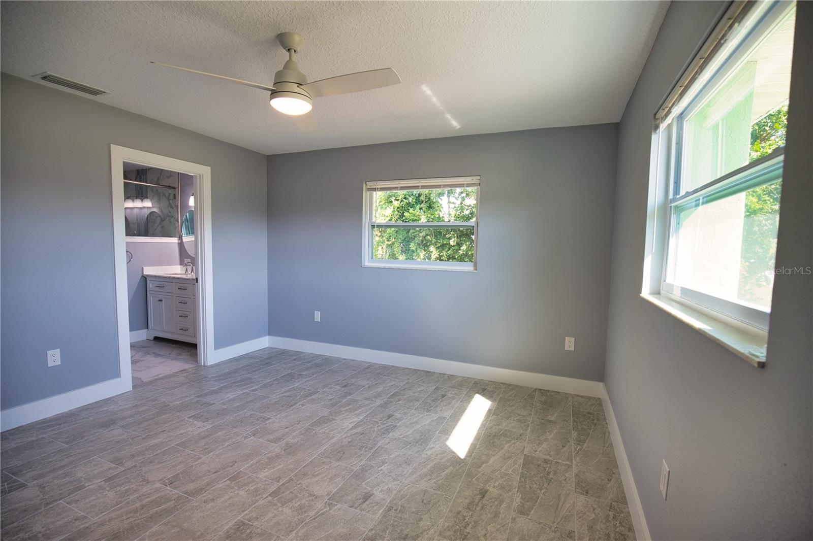 Listing photo id 14 for 3392 Orange Road