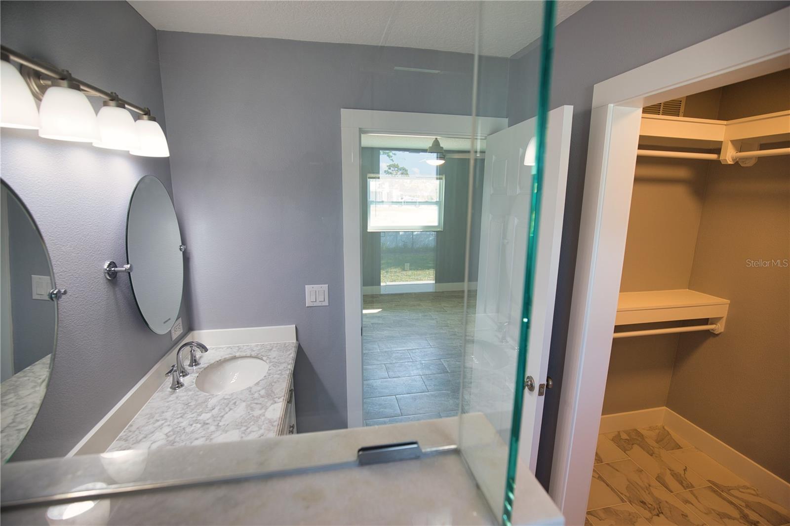 Listing photo id 16 for 3392 Orange Road