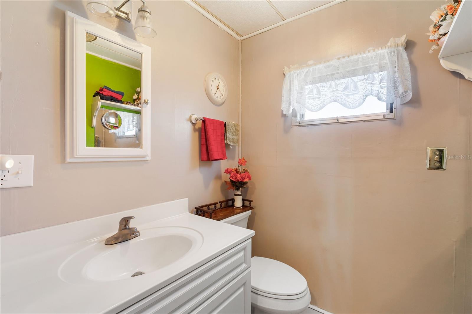 Image 13 of 23 For 210 Roma Road