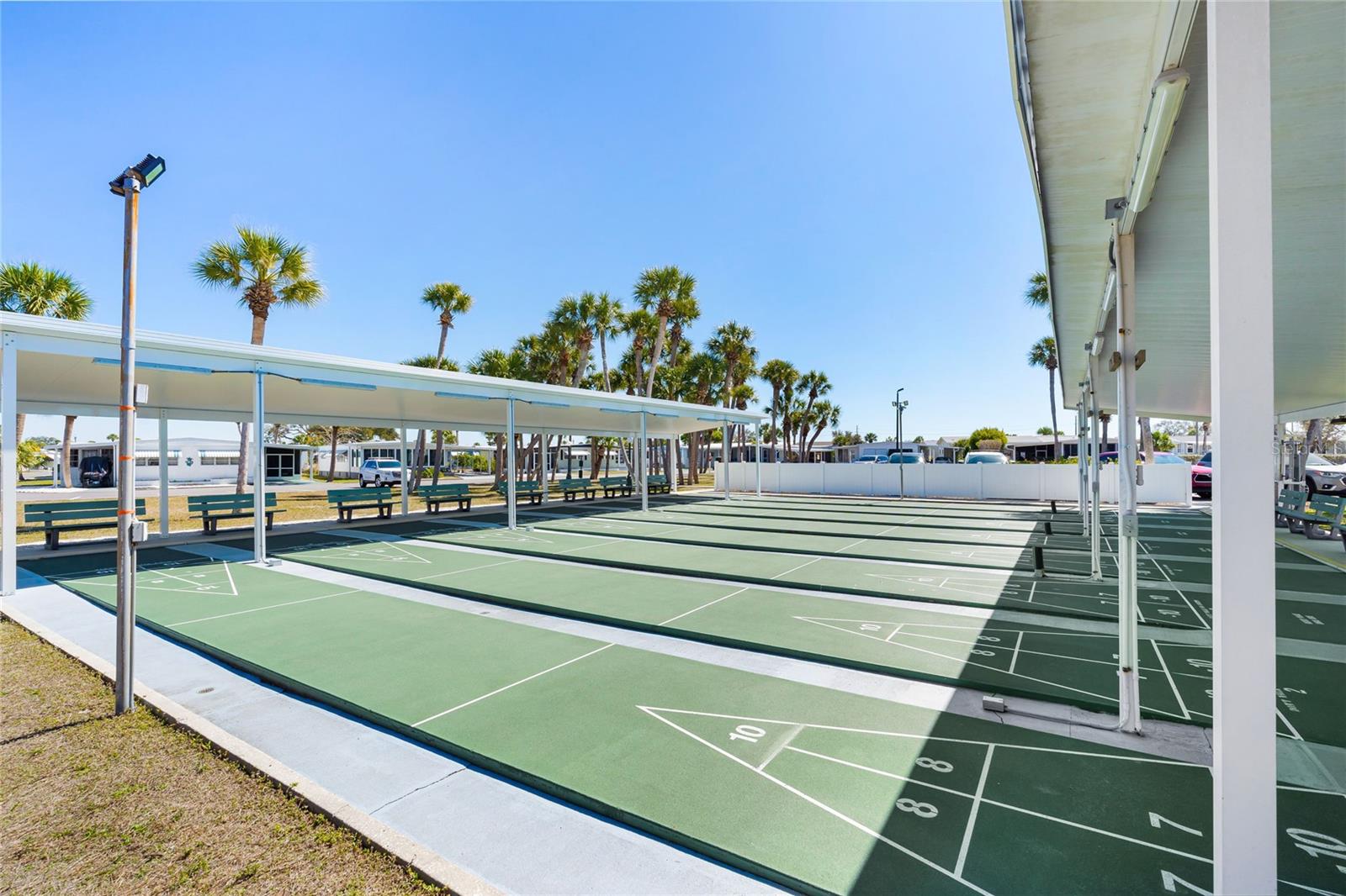 Image 21 of 23 For 210 Roma Road