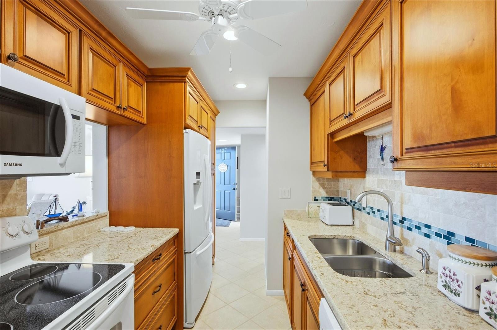 Image 21 of 58 For 500 Park Boulevard S 127