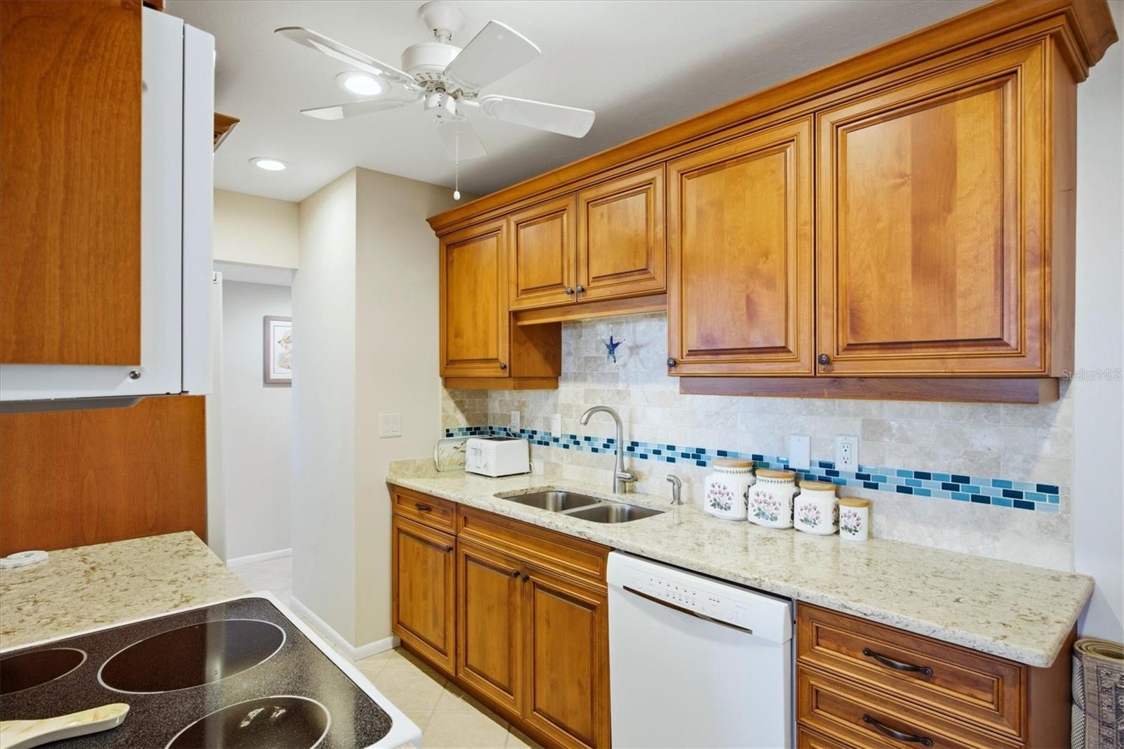 Image 24 of 58 For 500 Park Boulevard S 127