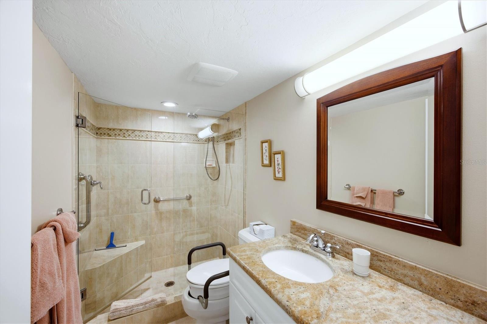 Image 27 of 58 For 500 Park Boulevard S 127