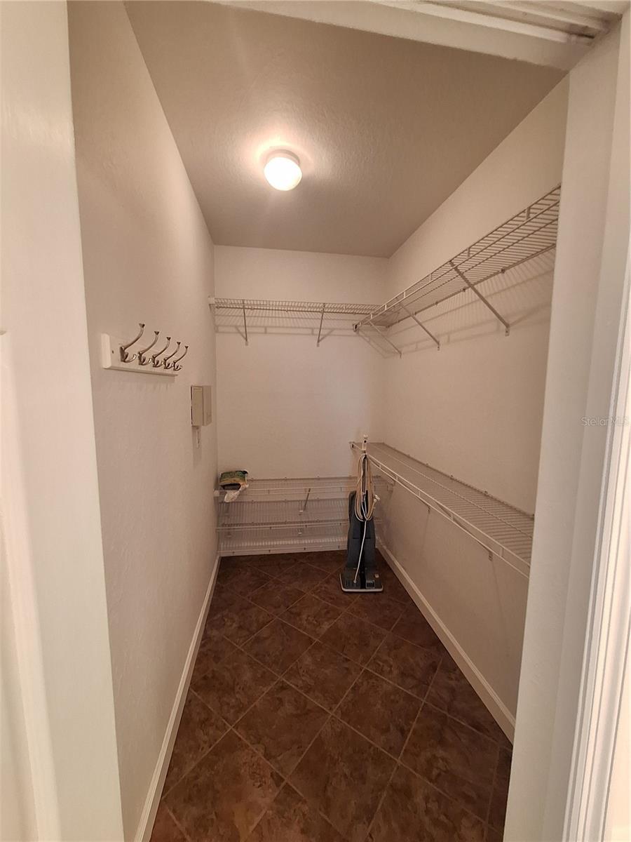 Image 12 of 27 For 5140 Northridge Road 102