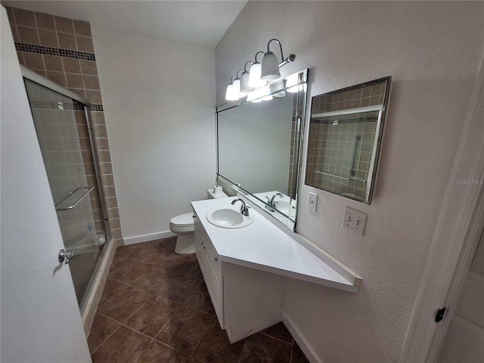 Image 13 of 27 For 5140 Northridge Road 102