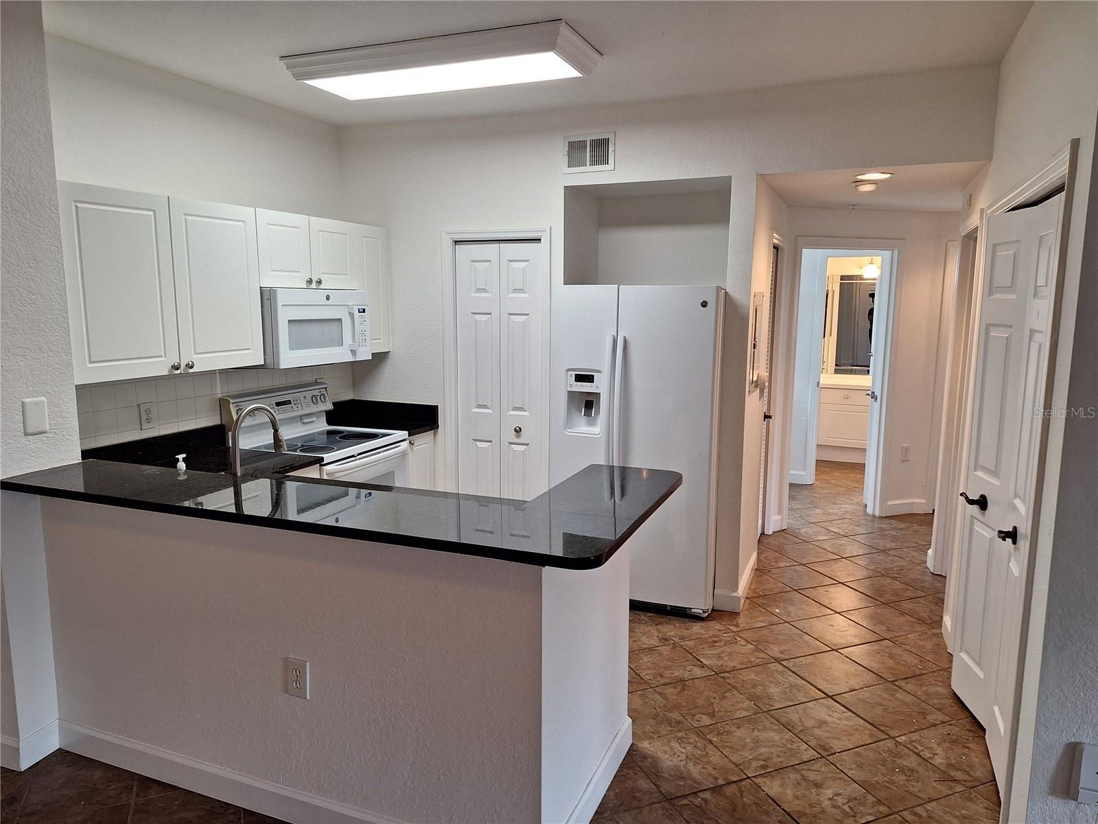 Image 4 of 27 For 5140 Northridge Road 102