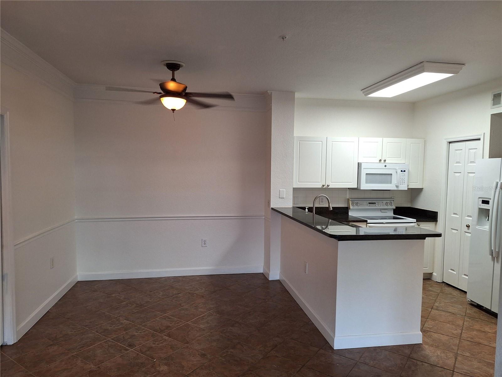 Image 5 of 27 For 5140 Northridge Road 102