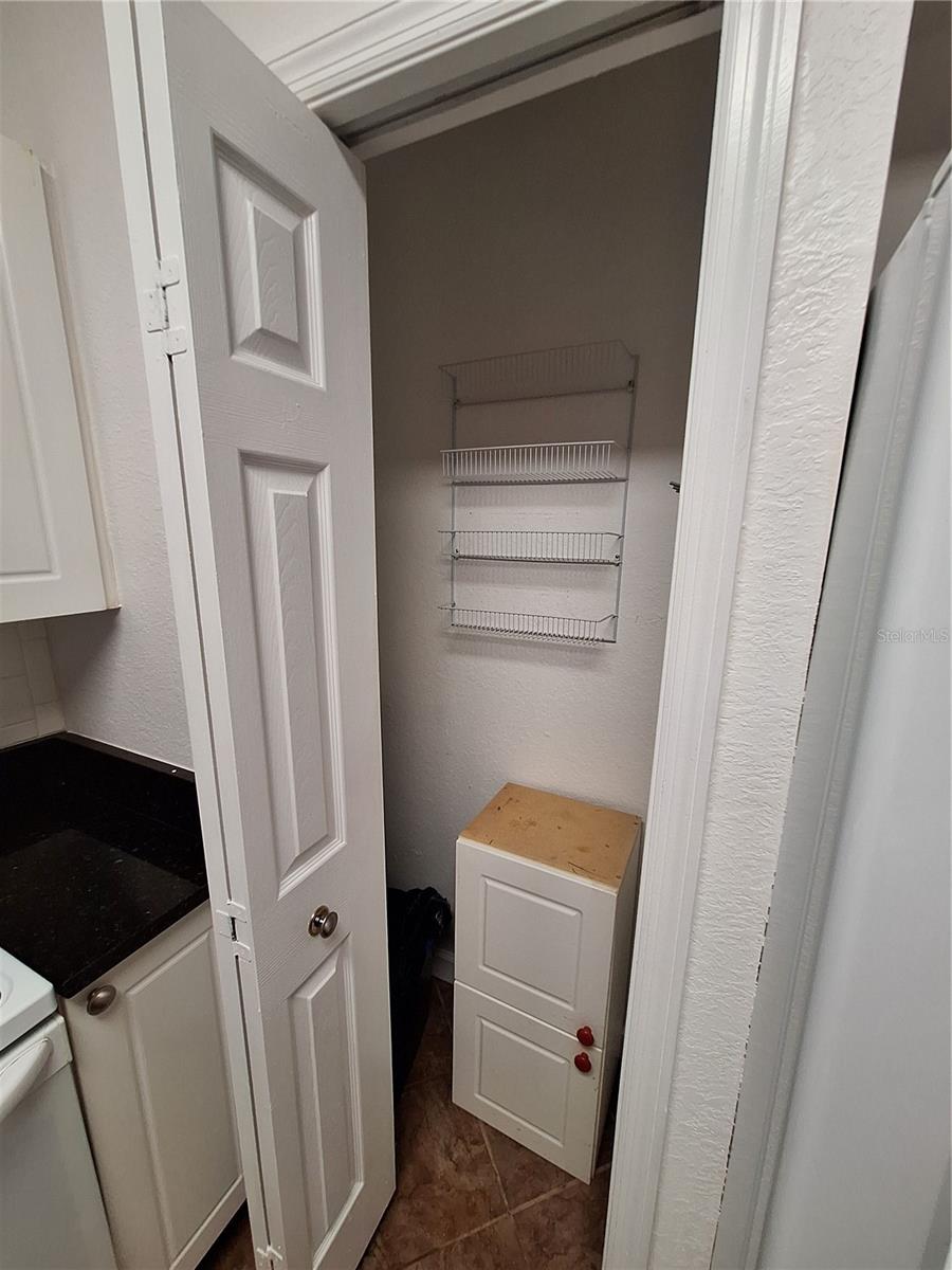 Image 7 of 27 For 5140 Northridge Road 102