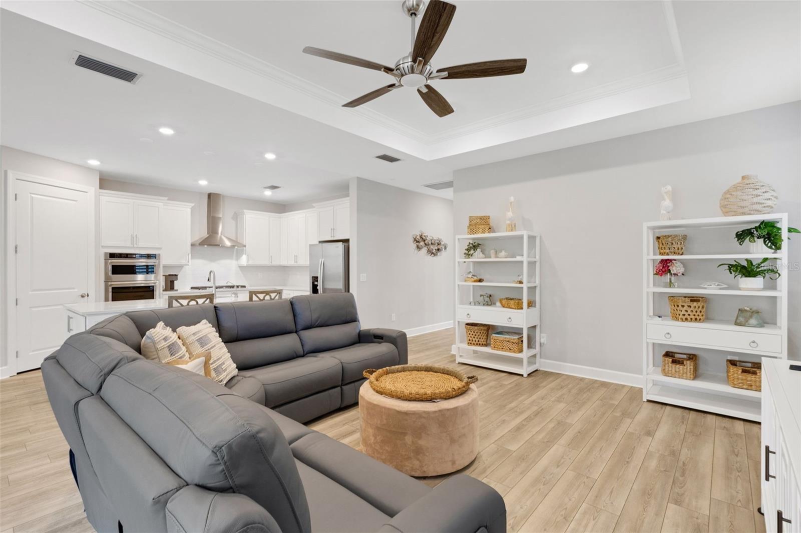 Image 13 of 77 For 10088 Coral Shore Drive