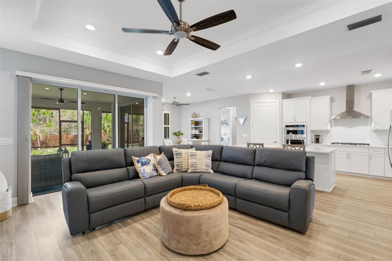 Image 14 of 77 For 10088 Coral Shore Drive