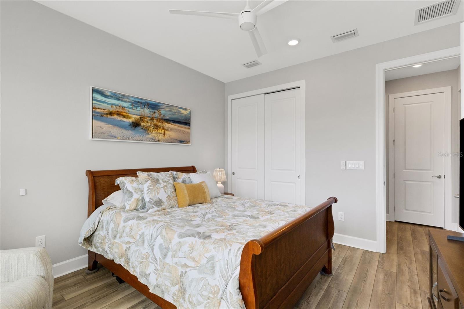 Image 33 of 77 For 10088 Coral Shore Drive