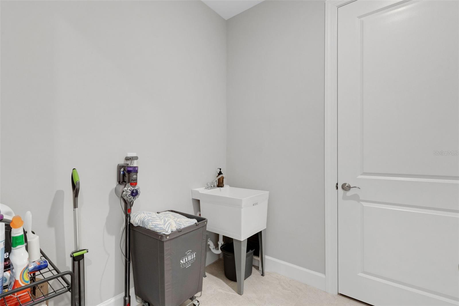 Image 39 of 77 For 10088 Coral Shore Drive