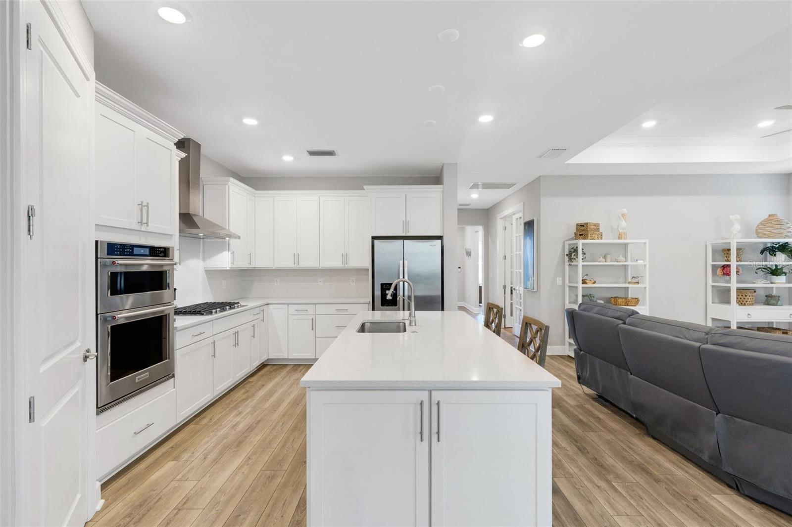 Image 4 of 77 For 10088 Coral Shore Drive