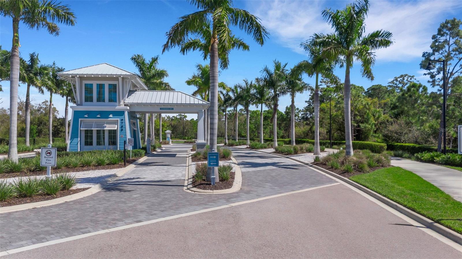 Image 54 of 77 For 10088 Coral Shore Drive