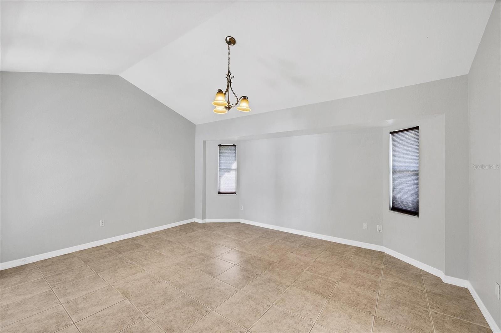 Image 16 of 48 For 1550 Biscayne Drive