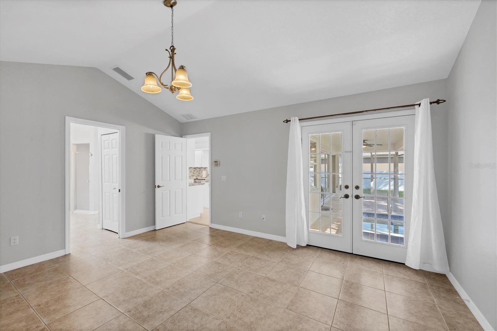 Image 18 of 48 For 1550 Biscayne Drive