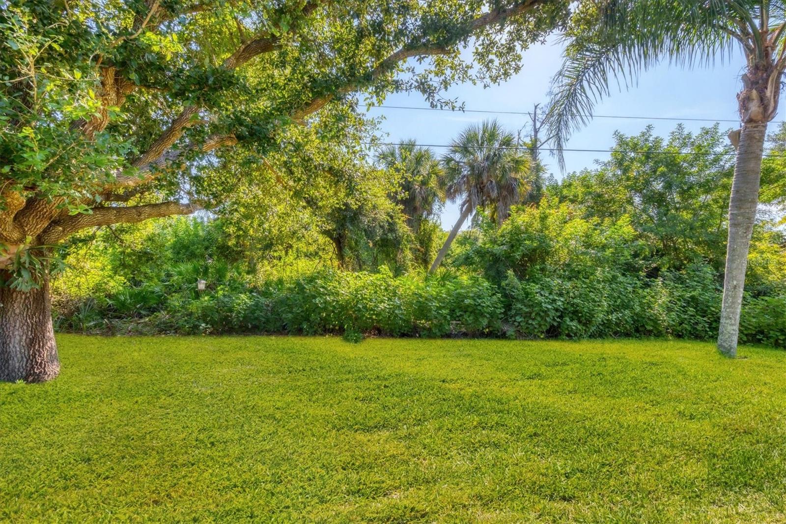 Image 35 of 48 For 1550 Biscayne Drive