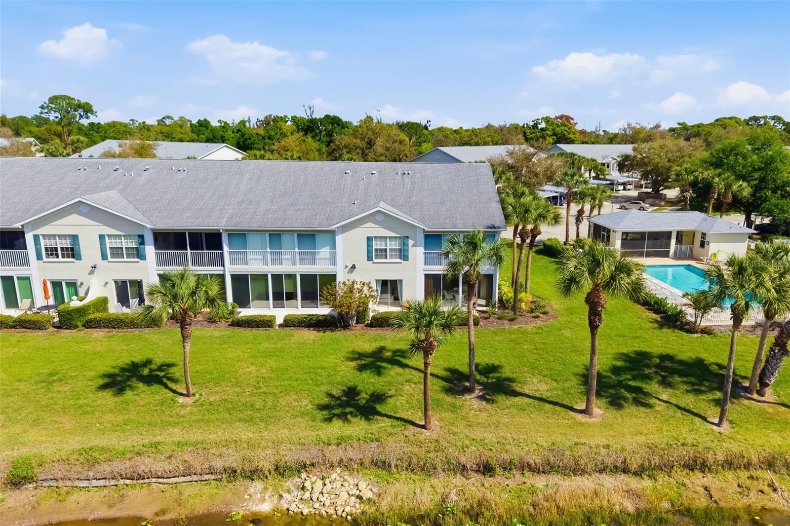 Image 36 of 48 For 410 Laurel Lake Drive 101