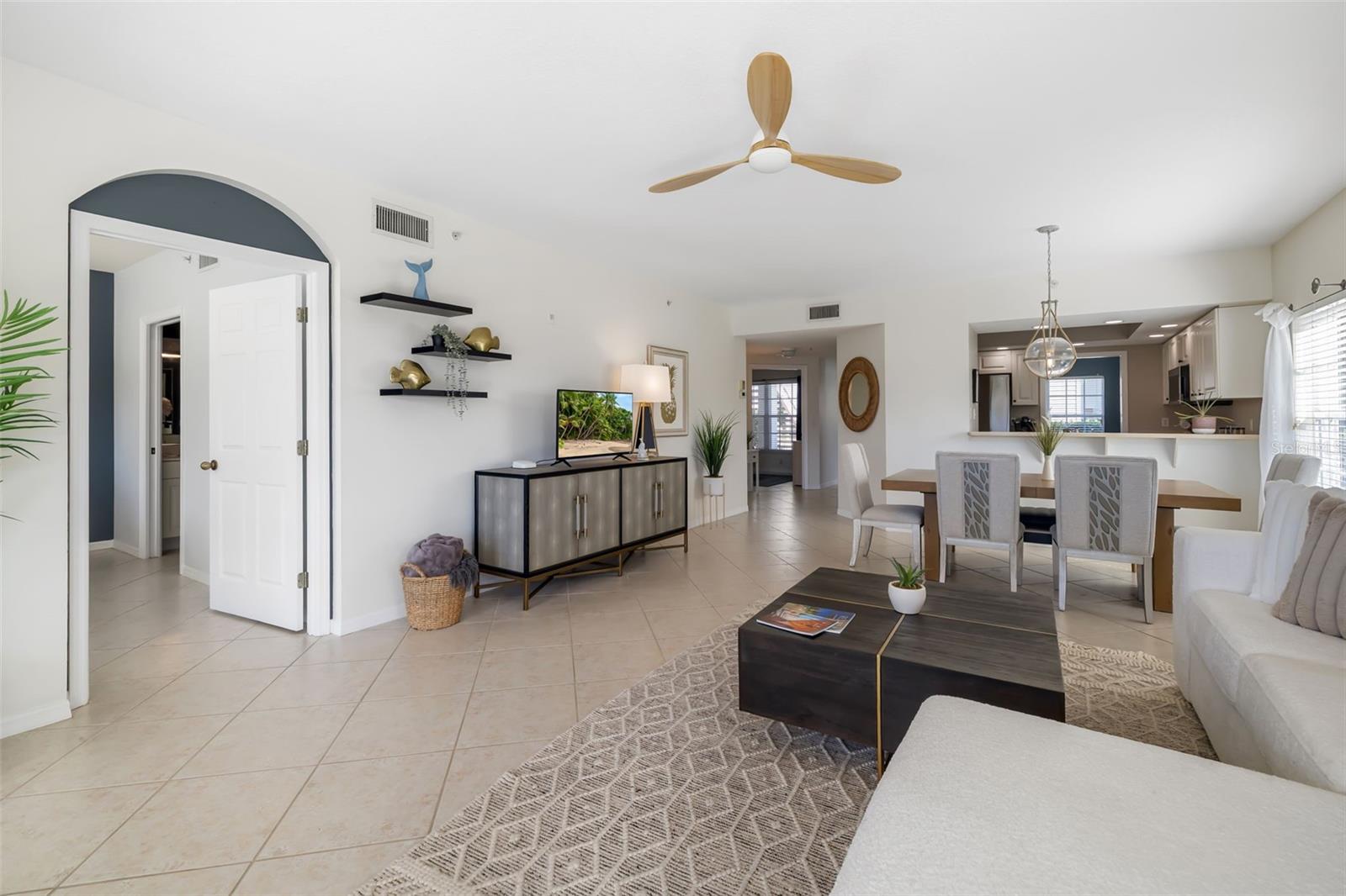 Image 6 of 48 For 410 Laurel Lake Drive 101