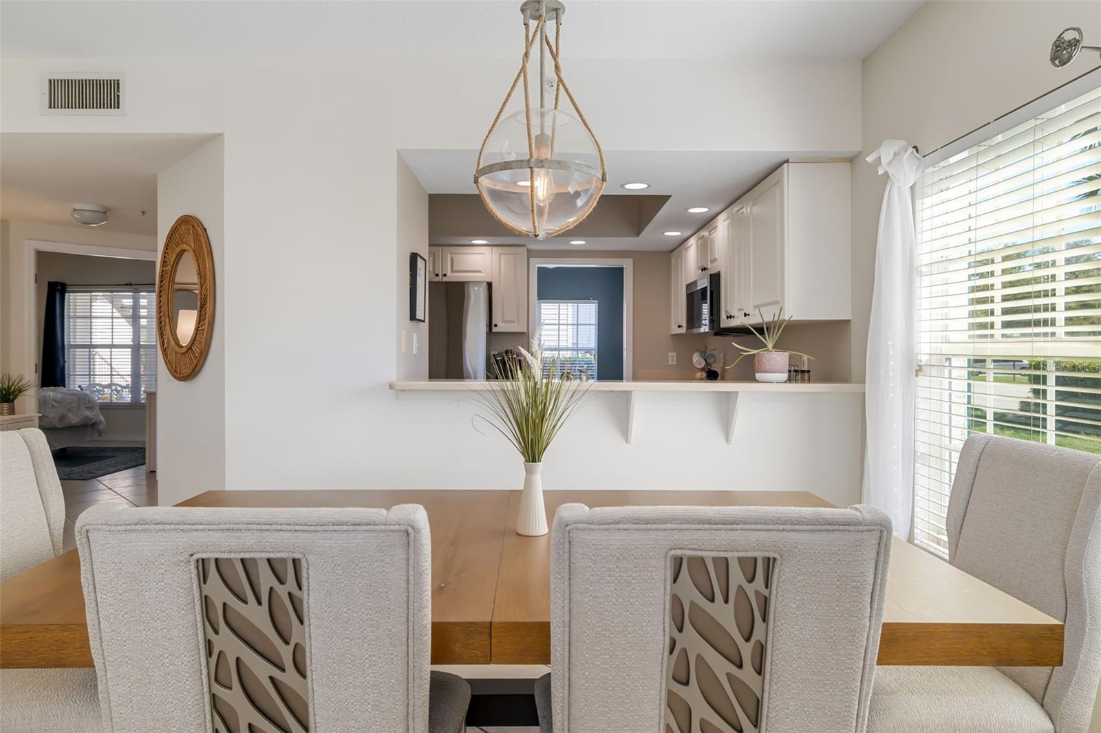 Image 8 of 48 For 410 Laurel Lake Drive 101