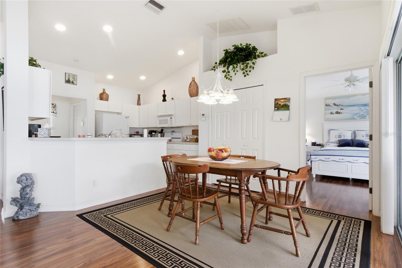 Image 15 of 39 For 4253 Tennyson Way