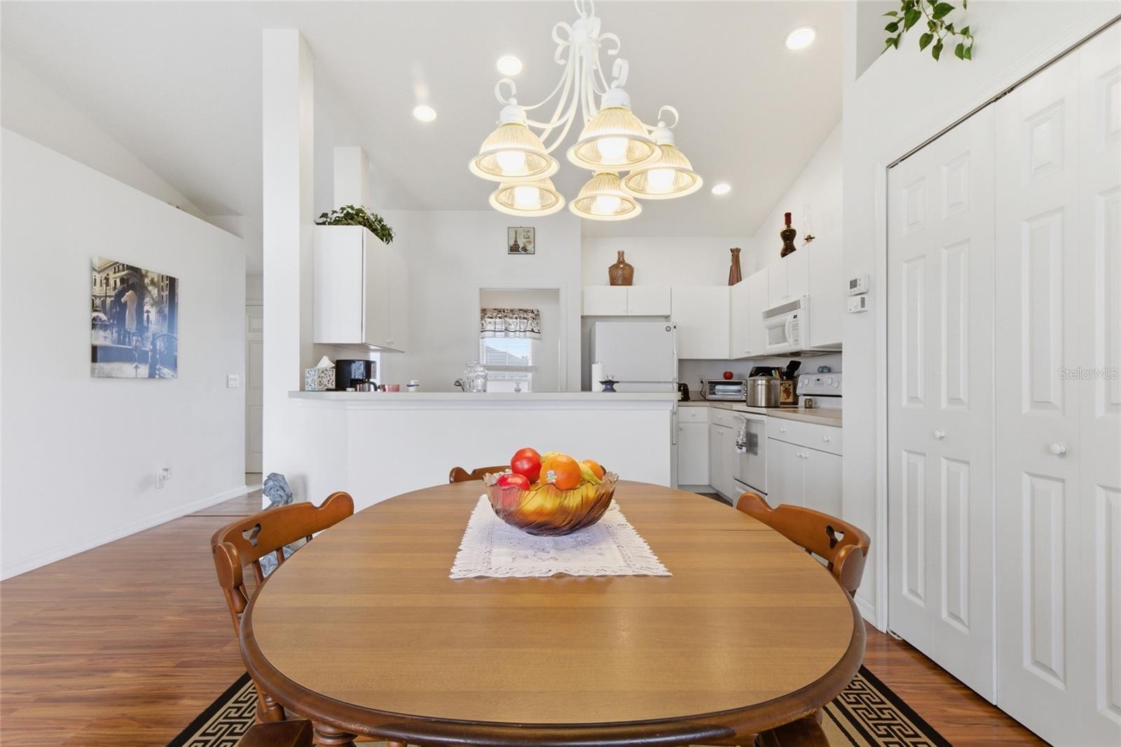 Image 17 of 39 For 4253 Tennyson Way