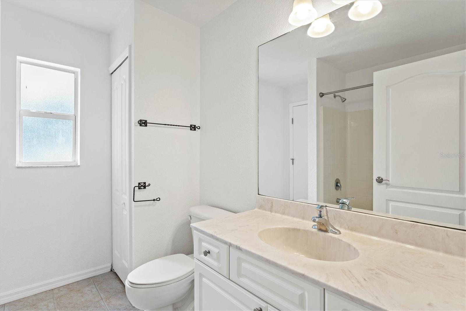 Image 24 of 62 For 5047 Adina Circle