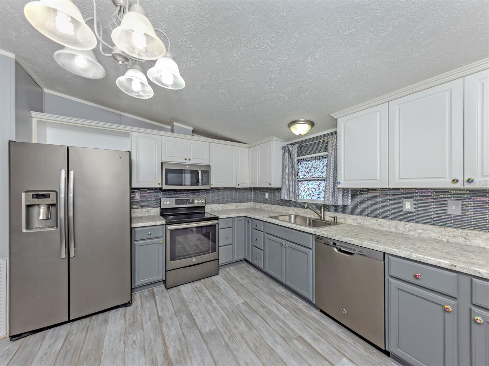 Image 13 of 65 For 583 Portside Drive