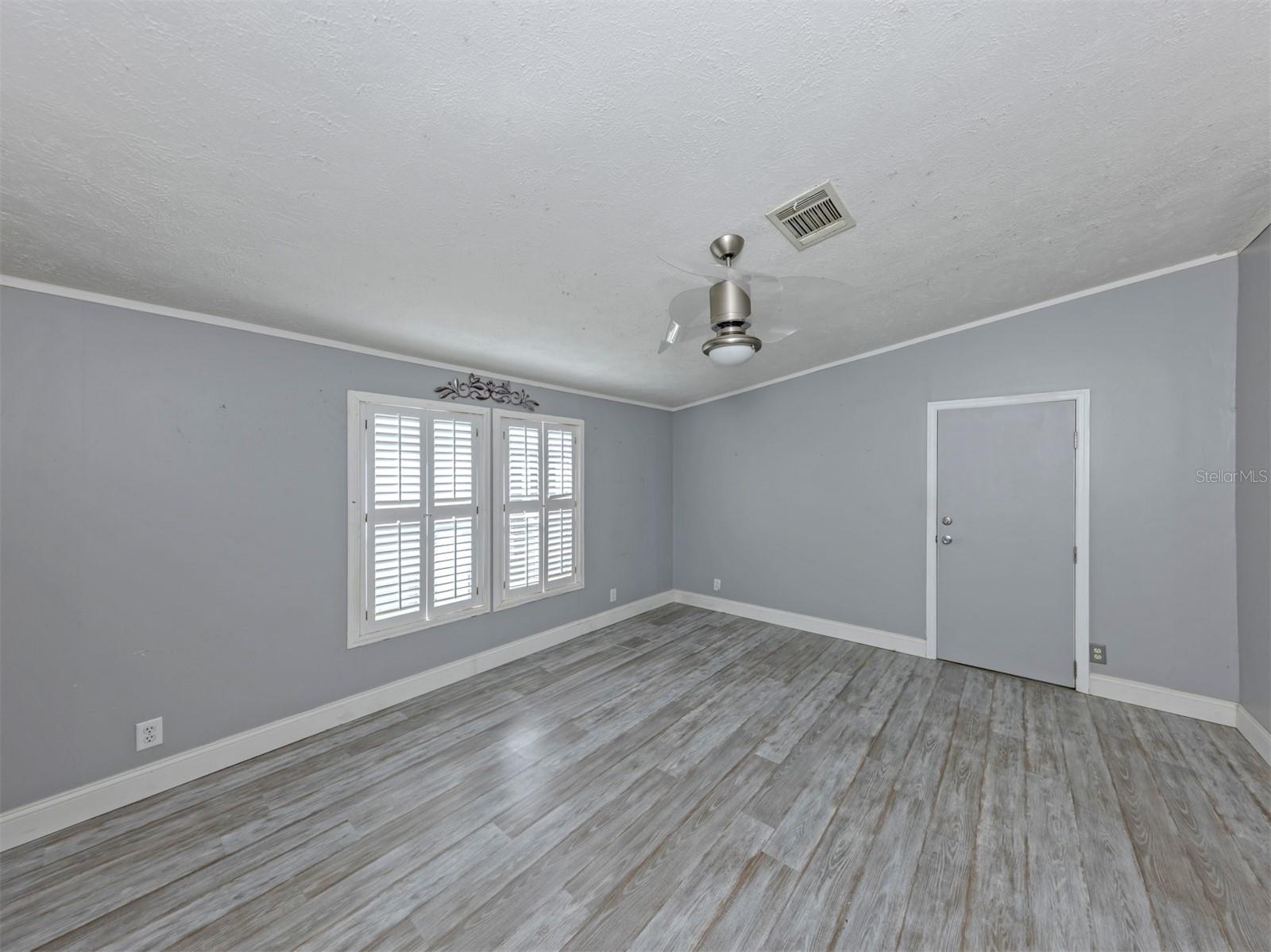 Image 19 of 65 For 583 Portside Drive