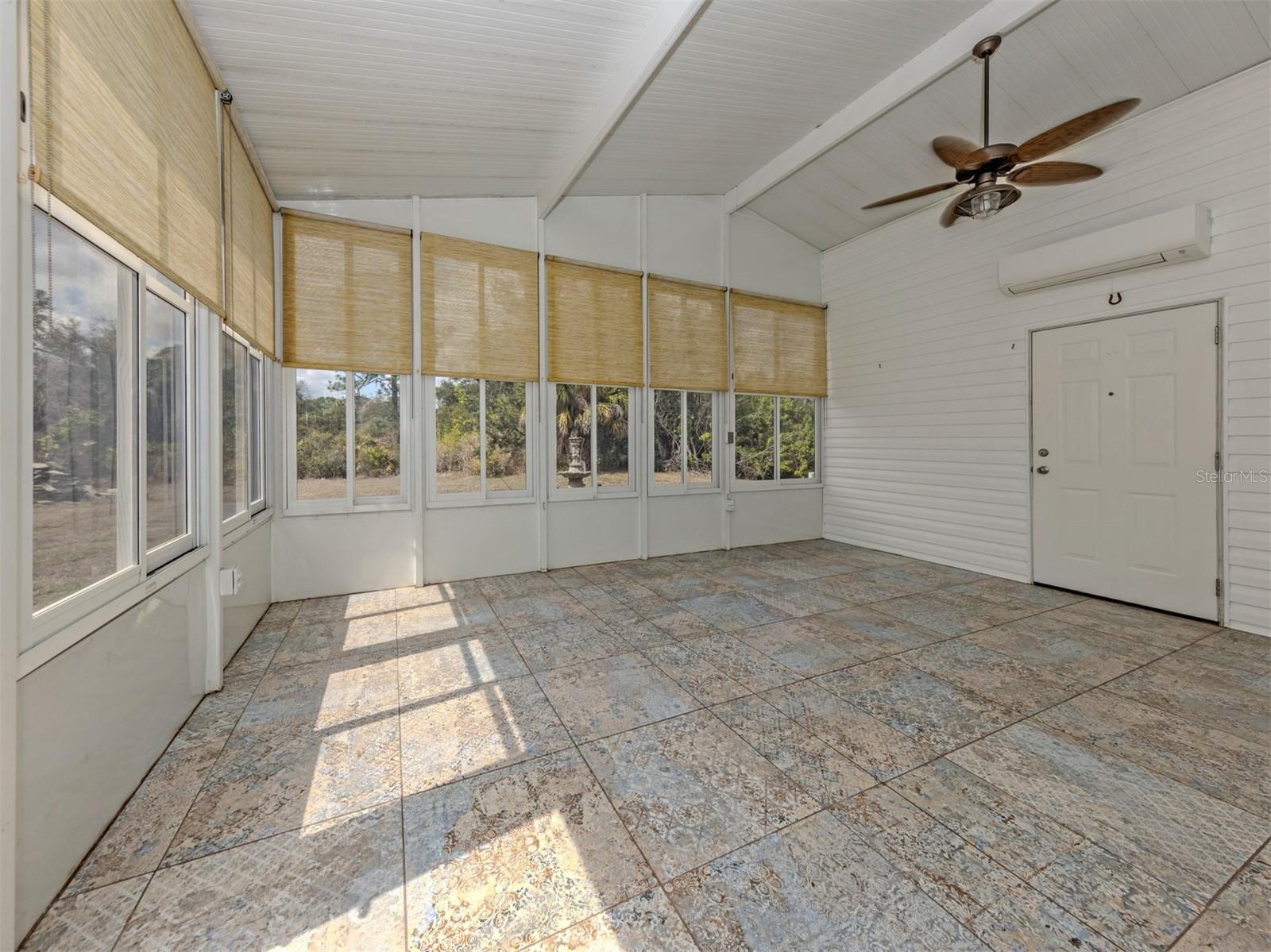 Image 29 of 65 For 583 Portside Drive