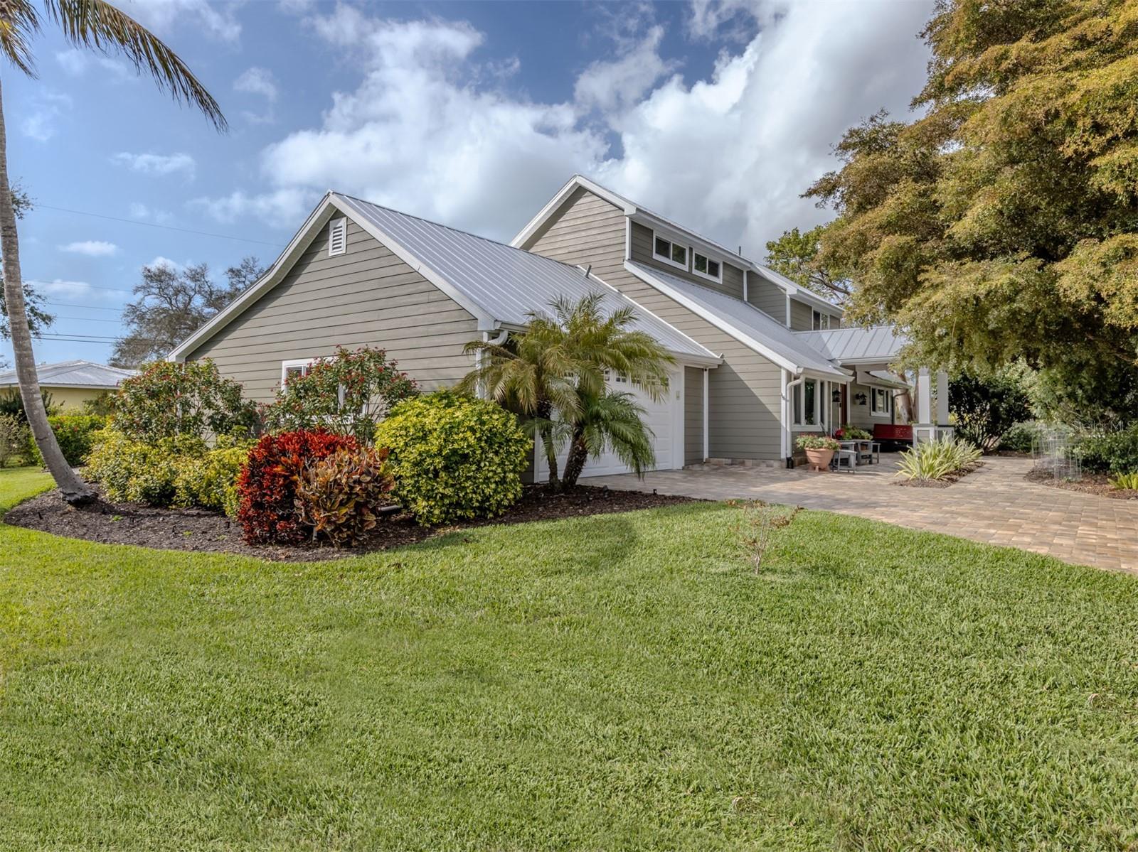 Details for 614 Ravenna Street, VENICE, FL 34285