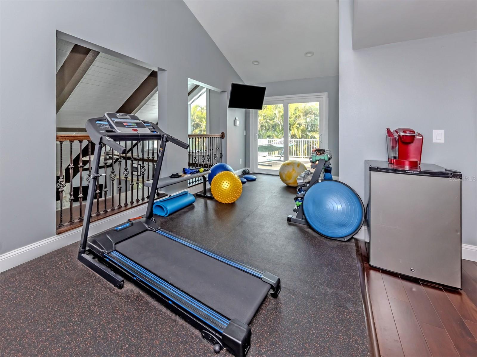 Image 22 of 58 For 614 Ravenna Street