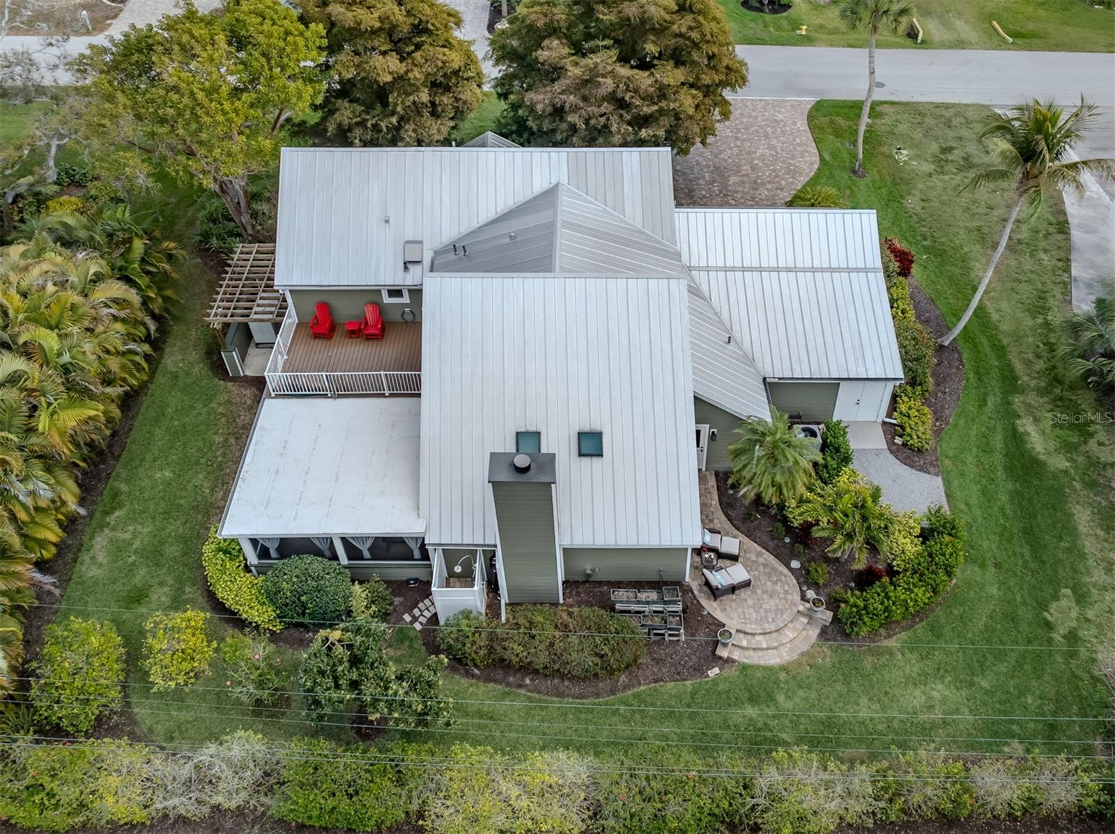 Image 34 of 58 For 614 Ravenna Street