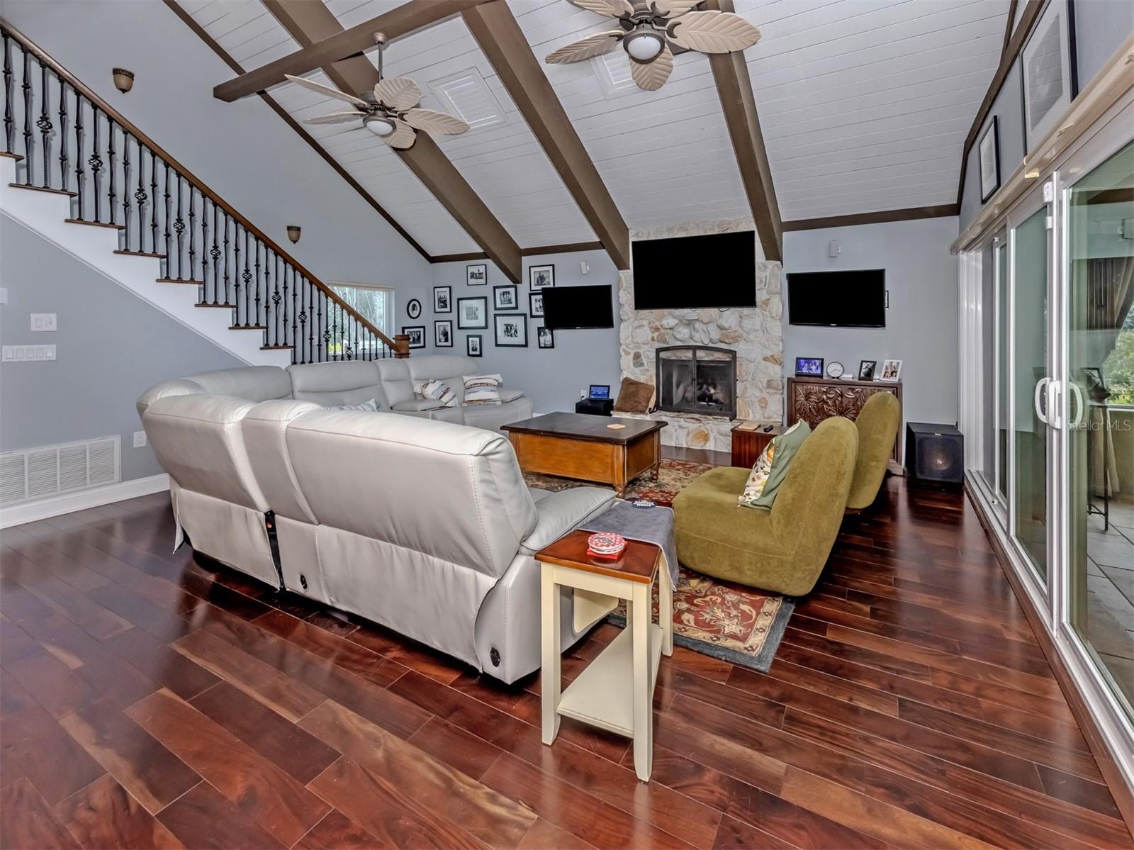 Image 7 of 58 For 614 Ravenna Street