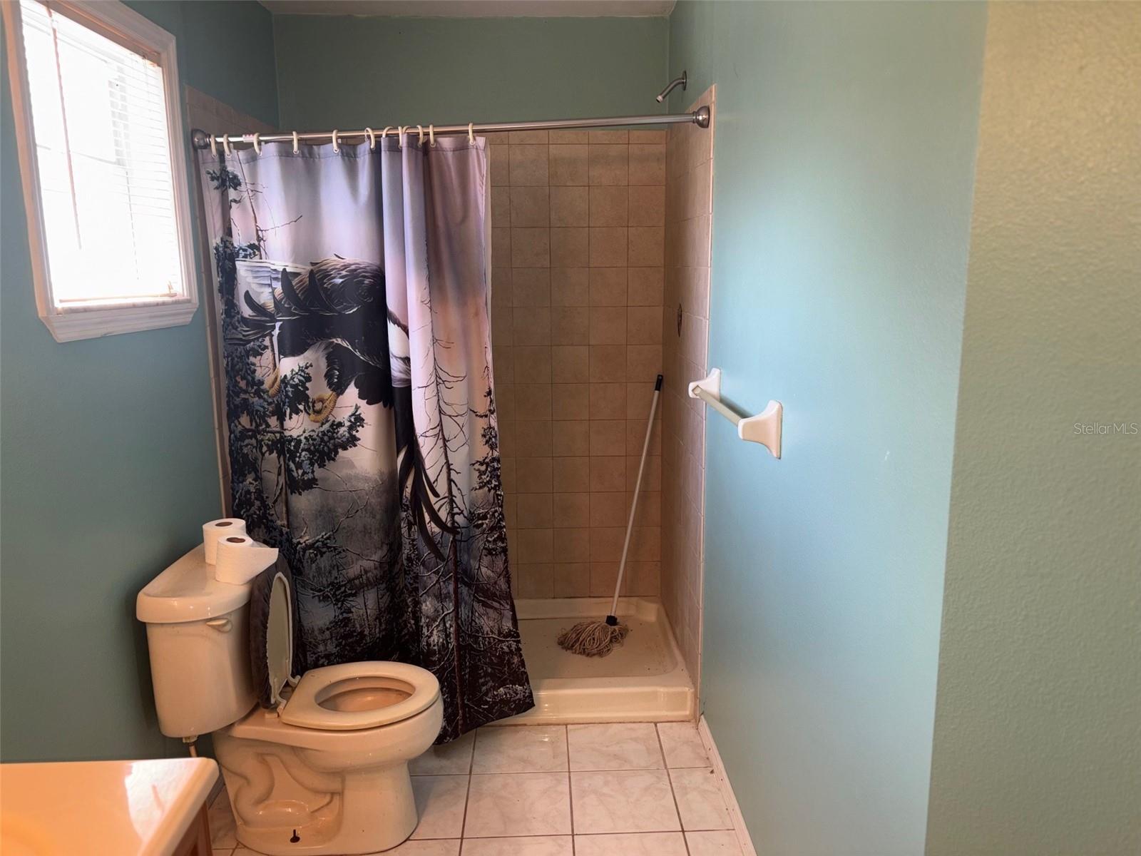 Image 16 of 54 For 2210 Woodmere Road