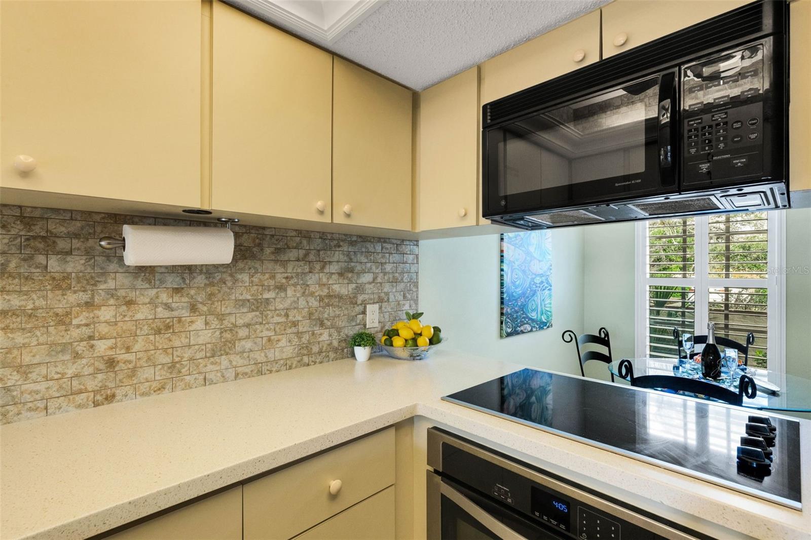 Image 11 of 84 For 744 Cadiz Road 7