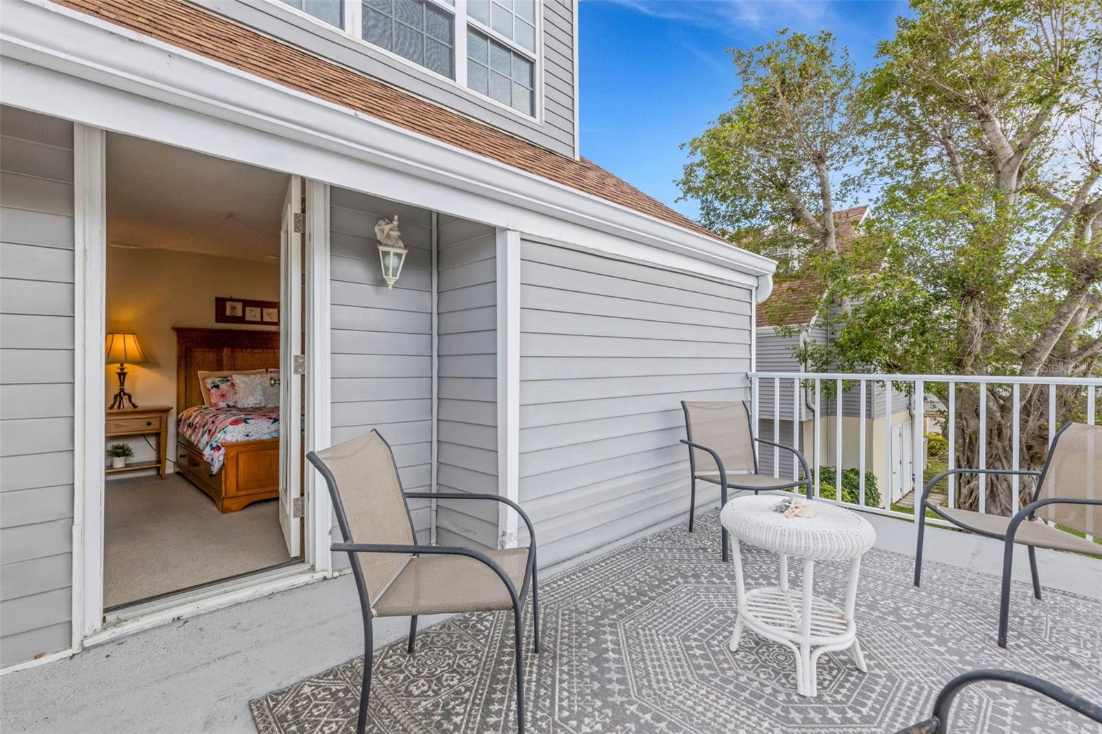 Image 36 of 84 For 744 Cadiz Road 7