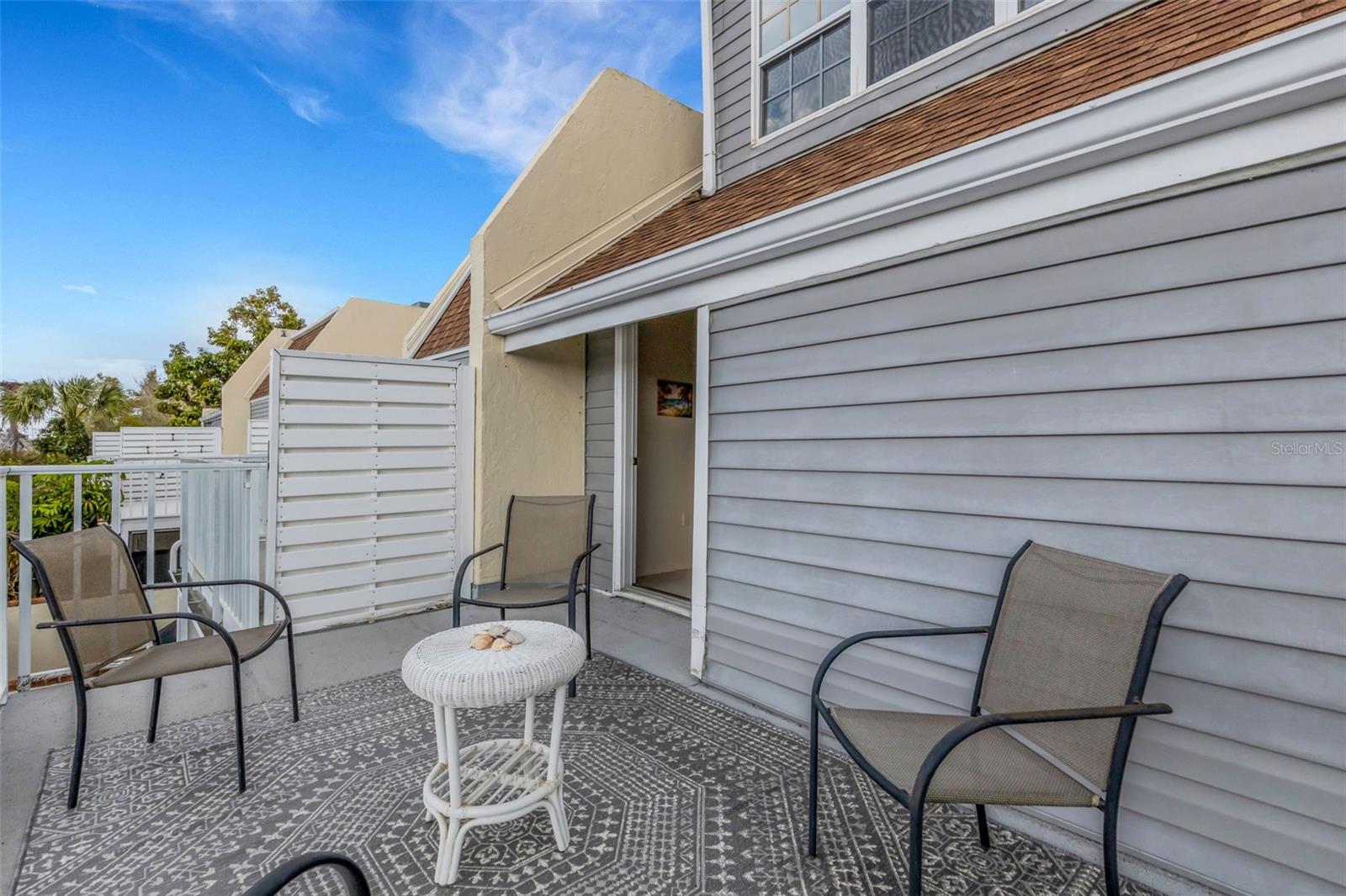 Image 38 of 84 For 744 Cadiz Road 7